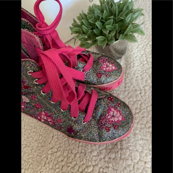 Lelli Kelly pink and silver high tops - Picture 5 of 16